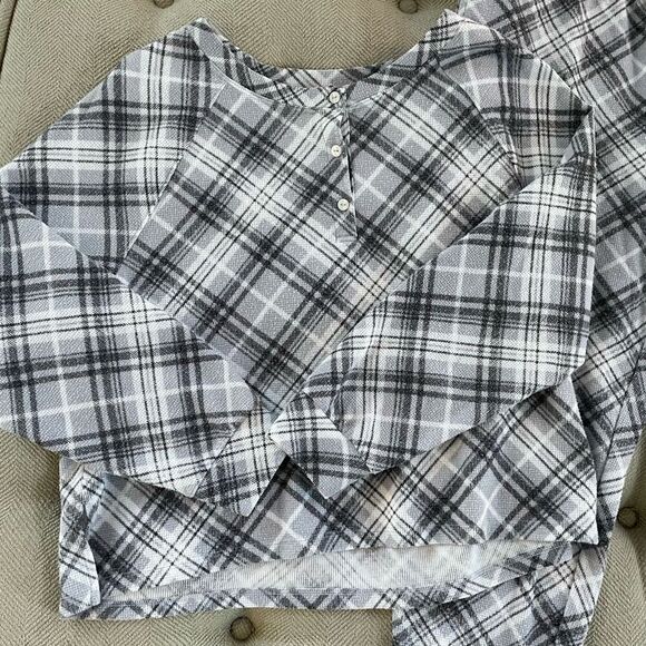 Victoria’s Secret Grey Plaid Long Pajama PJ Set M - Picture 2 of 10